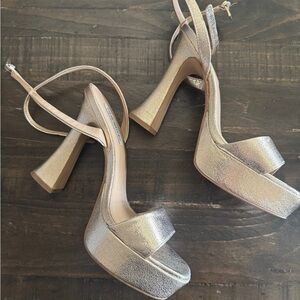 Steve Madden Lashed Platform Sandal